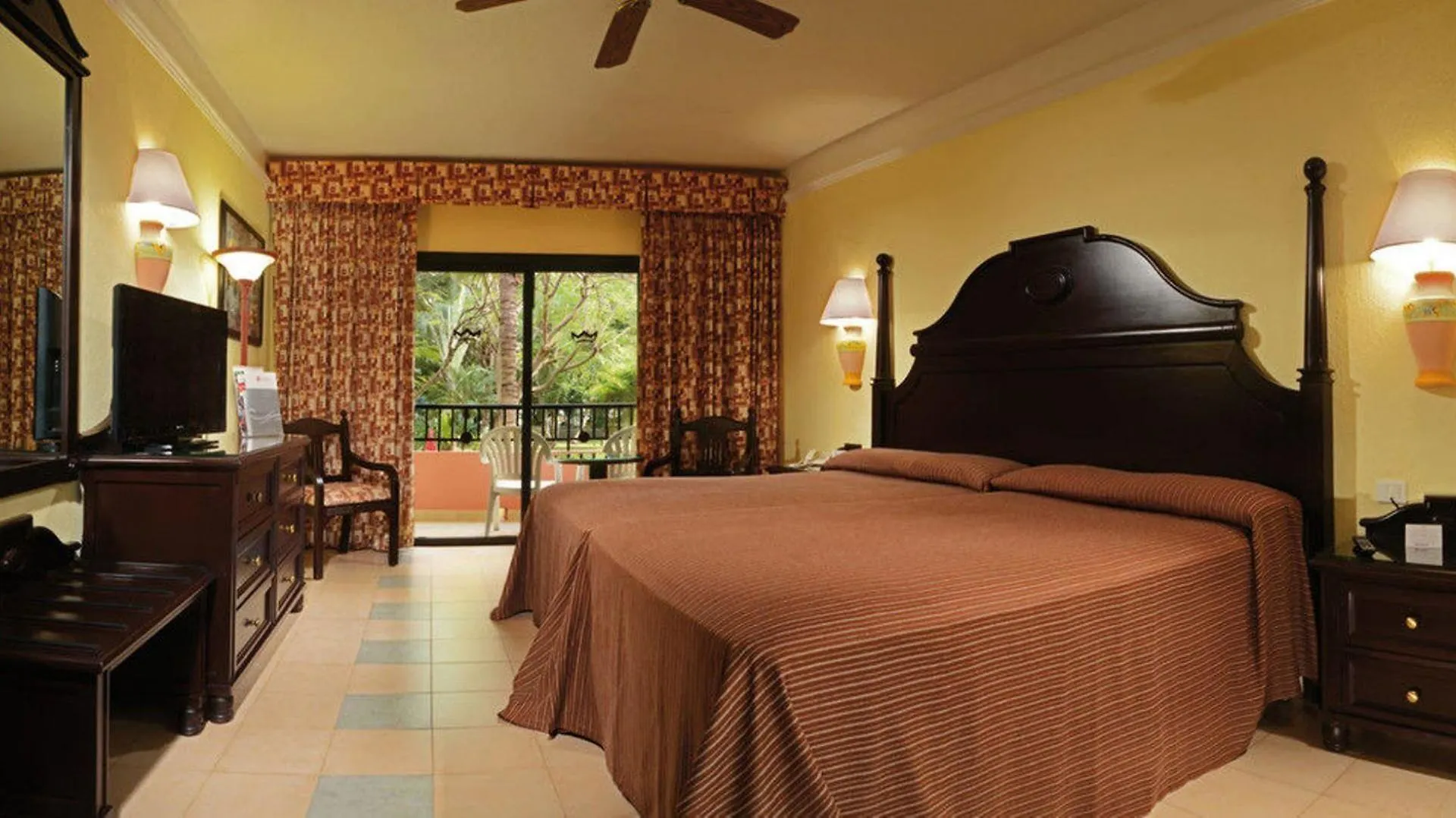 Riu Tequila Hotel Playa del Carmen 5*,