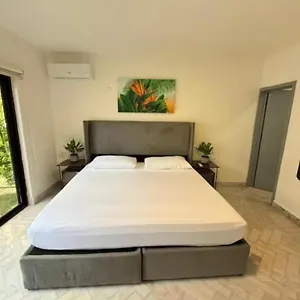  Semesterbostad Luxury Pok Ta Pok Mexiko