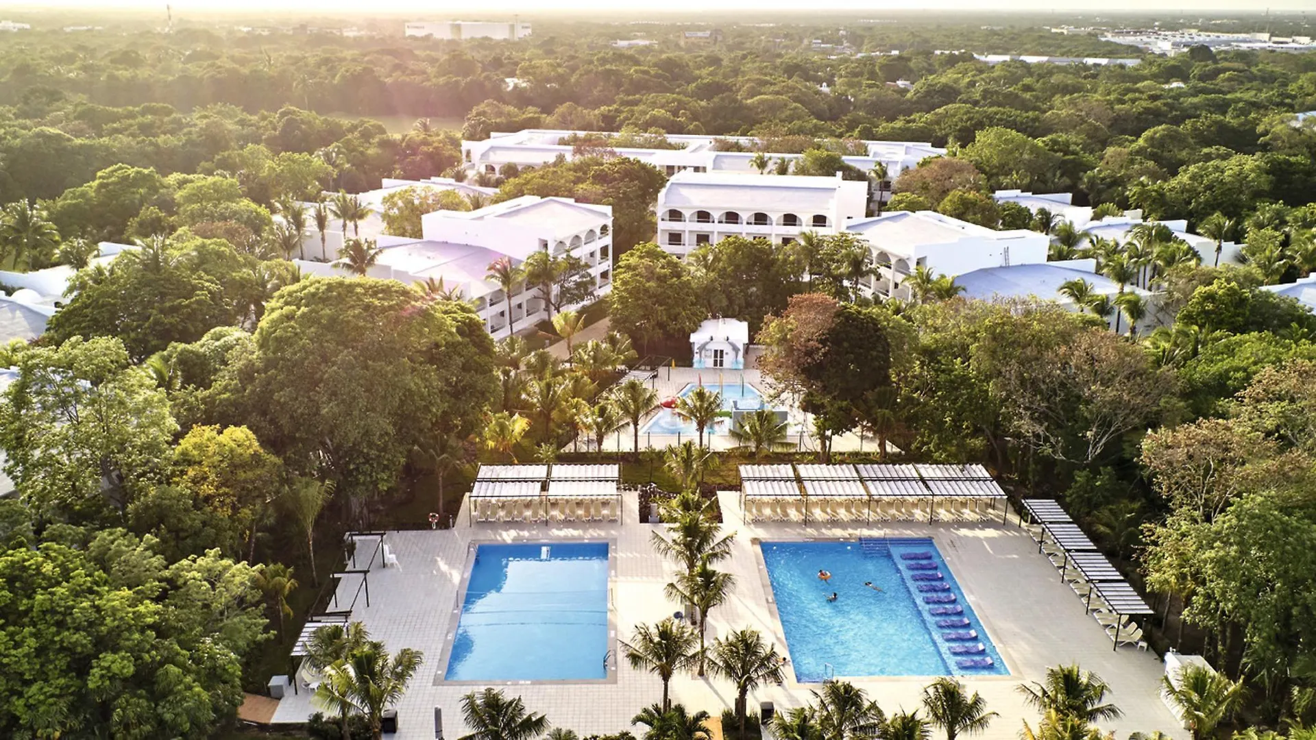 Hotel Riu Tequila Playa del Carmen