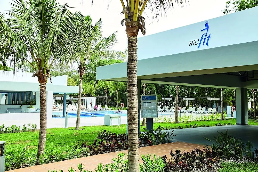 Hotel Riu Tequila Playa del Carmen 5*,